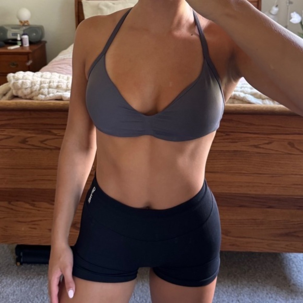 Dfyne impact strappy bra truffle large